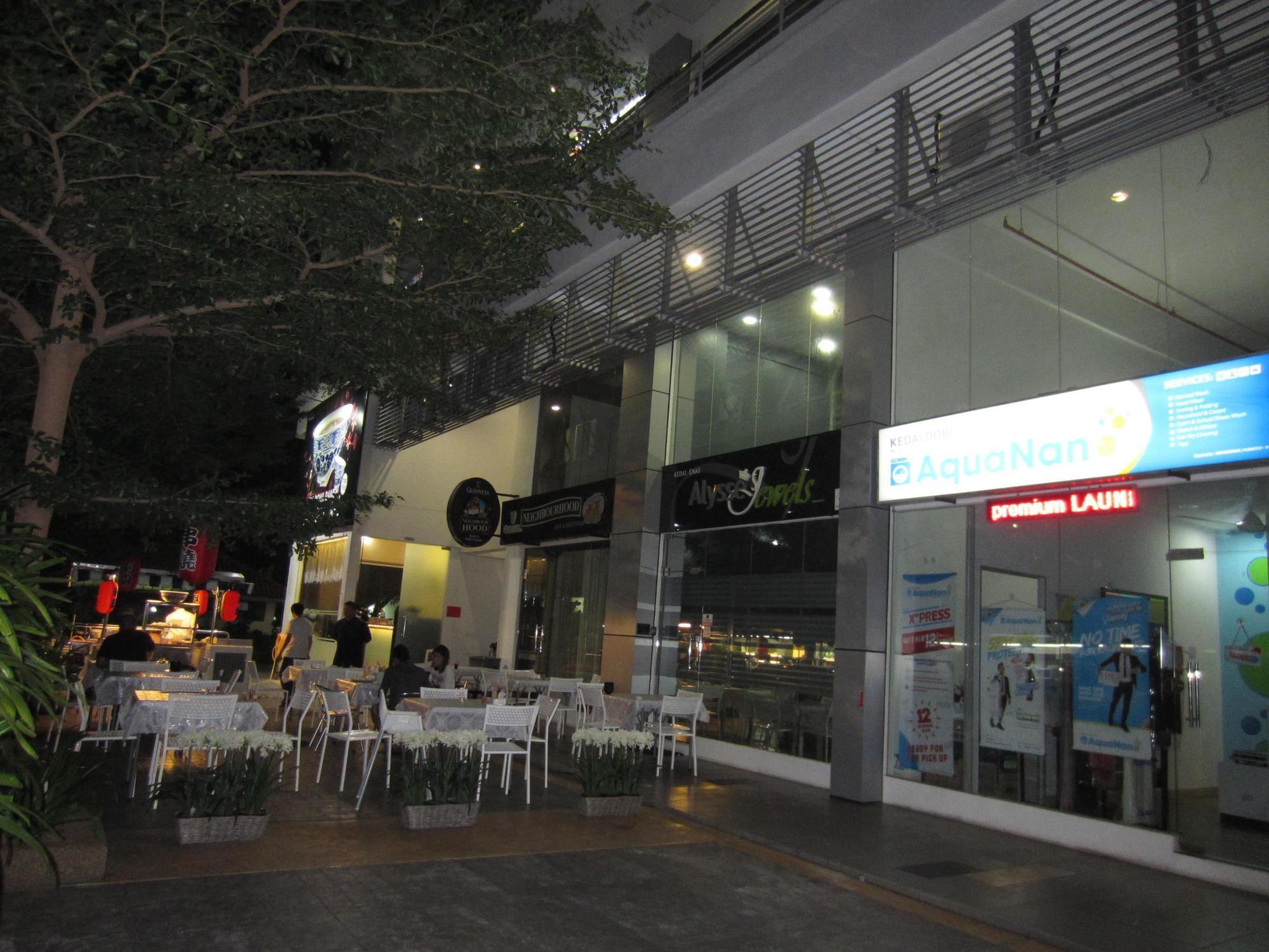 The Ceo Duplex Soho Suite 峇六拜 外观 照片