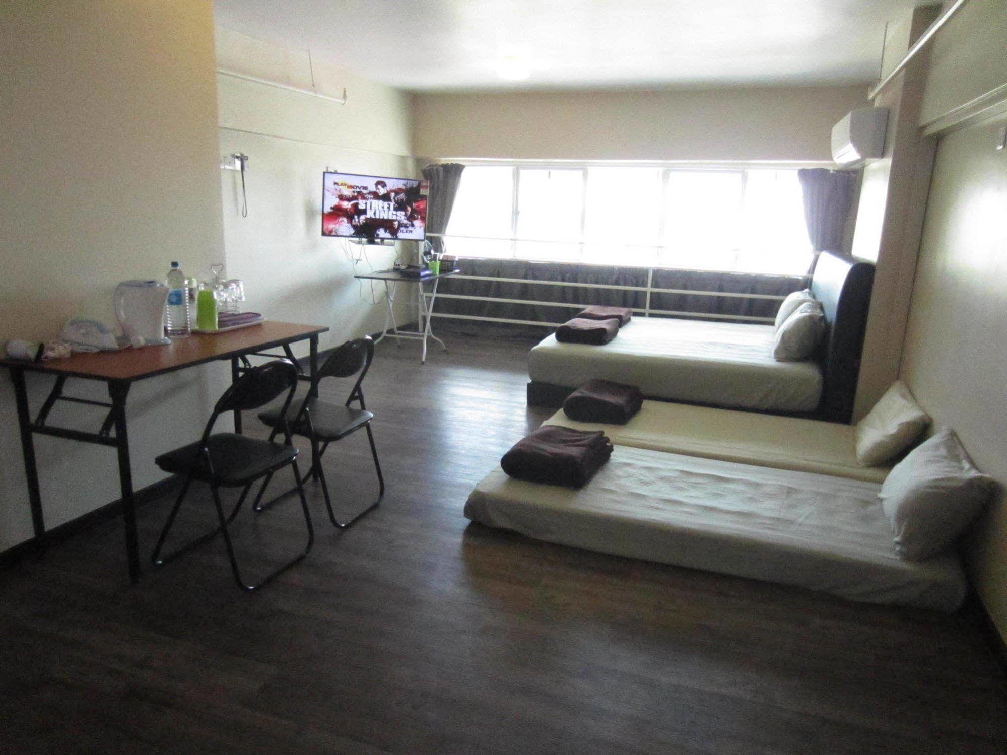 The Ceo Duplex Soho Suite 峇六拜 外观 照片